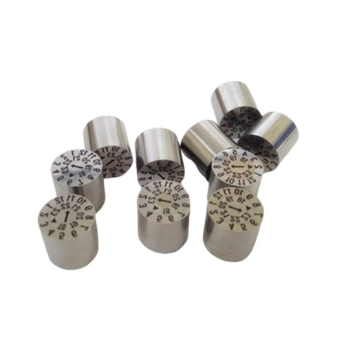 欧洲西班牙标准三层组合日期章